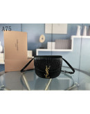 Vanguardist and versatile style bag ysl