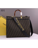 Versatility and beauty in a sophisticated Fendi bag