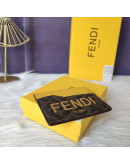 Deslumbra Con La Excelencia En Moda De Fendi