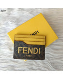 Deslumbra Con La Excelencia En Moda De Fendi