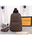 Bandolera Louis Vuitton style and sophistication in a classic design