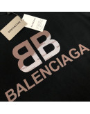 Balenciaga Camisa A avant -garde and style in each garment