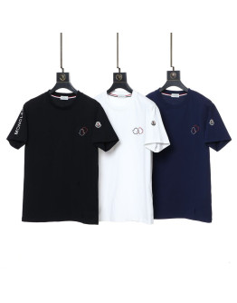 Luxury Moncler shirt and high -end distinction