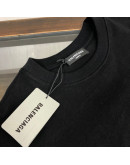 Balenciaga shirt avant -garde design and superior quality