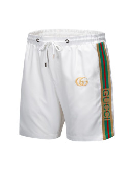 Short Gucci versatility and sophistication in motion