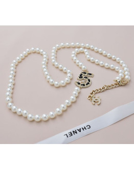 Chanel necklace with precious pearls