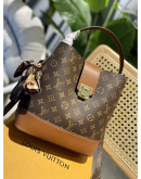 Real Leather handbag with flowers Louis Vuitton