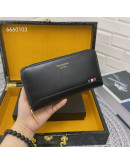 High -end Gucci hand wallet