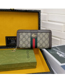 Gucci GG hand portfolio with design