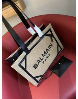 Balmain Shoulder Bags