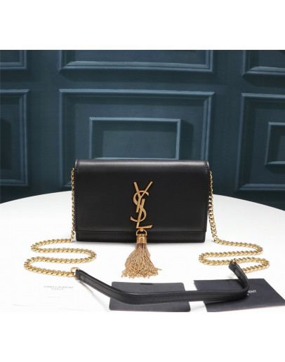 Yves Saint Laurent Shoulder Bags