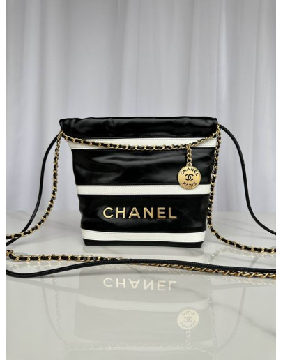 Chanel Shoulder Bags