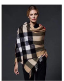 Capa for cold with Burberry paintings