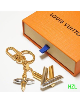 Louis Vuitton's high -end gold keychain