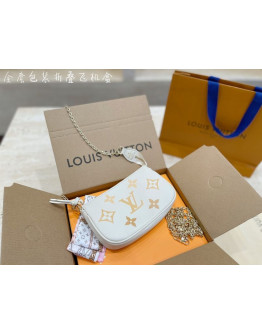 Luxury shoulder bag with flowers Louis Vuitton