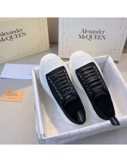 Casual rubber and leather shoes Alexander McQueen