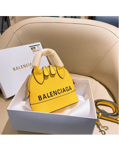 Balenciaga high -end leather bandolera