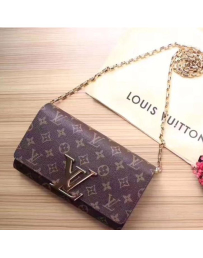 Louis Vuitton bag Pochette Women