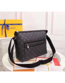 Louis Vuitton shoulder bag Unisex