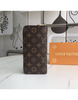 Louis Vuitton wallet Woman