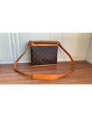 Louis Vuitton shoulder bag Unisex Saumur