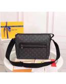 Louis Vuitton shoulder bag Unisex