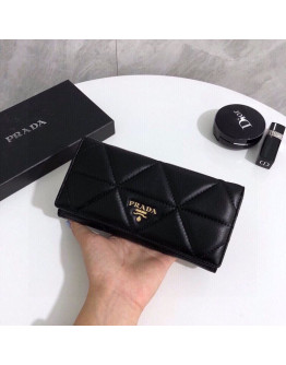 Luxury wallet padded synthetic leather with Prada motive