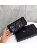 Luxury wallet padded synthetic leather with Prada motive