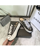 Casual luxury shoes with flat laces Chanel