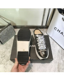 Casual luxury shoes with flat laces Chanel