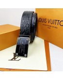 Triquete buckle belt on the reason Louis Vuitton