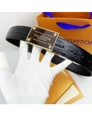 Triquete buckle belt on the reason Louis Vuitton