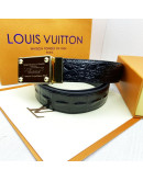 Triquete buckle belt on the reason Louis Vuitton