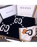 Gucci striking classic scarf