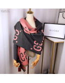 Gucci striking classic scarf