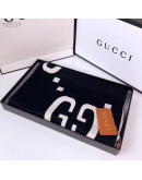 Gucci striking classic scarf