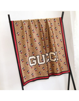 High Gama Gucci scarf