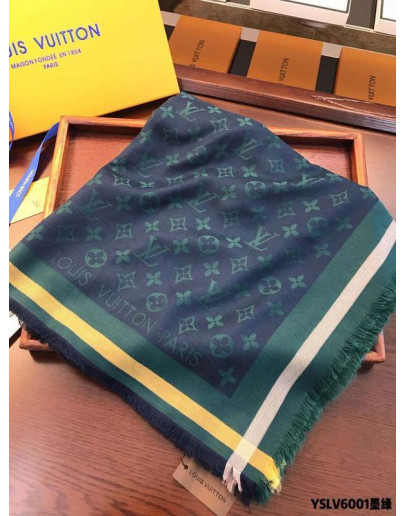 Classic scarf with Reason Louis Vuitton