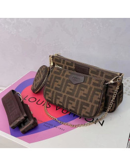 Luxury shoulder bag with fendi chain