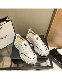 Chanel striking sports shoes