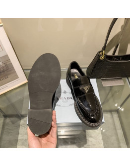 Celine's modern casual shoes