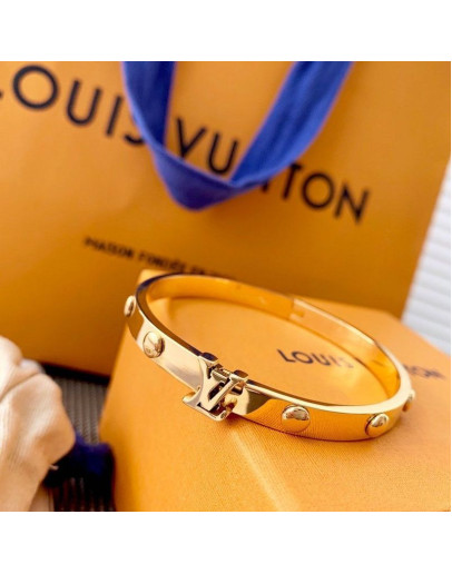 Louis Vuitton gold bracelet or bracelet