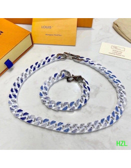 Luxury chain with blue Louis Vuitton gradient