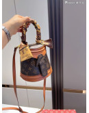 Bag Bag of Leather and Ancient Flowers Louis Vuitton