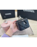 Cosmetic shoulder bag type Chanel