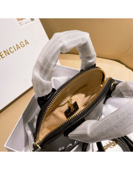 Balenciaga high -end leather bandolera