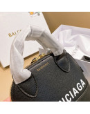 Balenciaga high -end leather bandolera