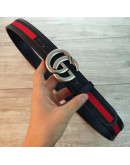 Beautiful belt with golden buckle gucci