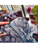 Backpack with large -capacity flower print Louis Vuitton