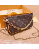 Shoulder bag with Louis Vuitton chain